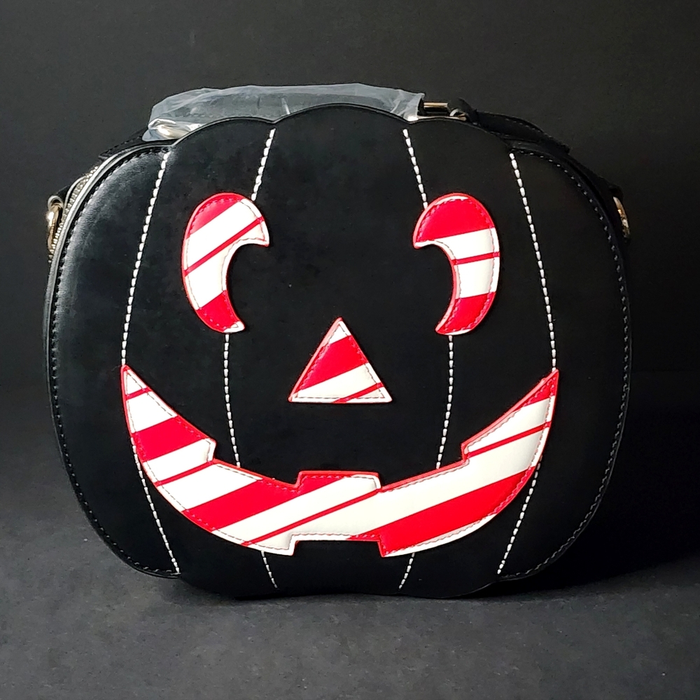 Backstitch Bruja Christmas Pumpkin Purse